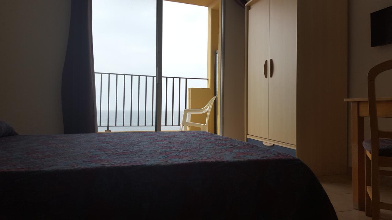 A Rena D'Oru Hotel แซโกน ภายนอก รูปภาพ